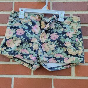 Forever 21 - Navy & Rose Patterned Denim Shorts - Size 25
